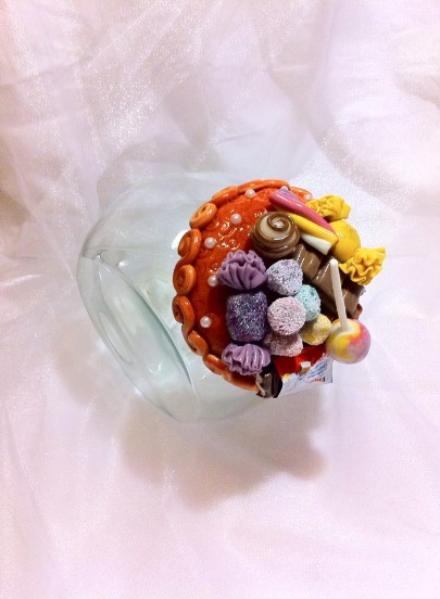 Coccinellaarte-barattolorotondo-dolci-caramelle
